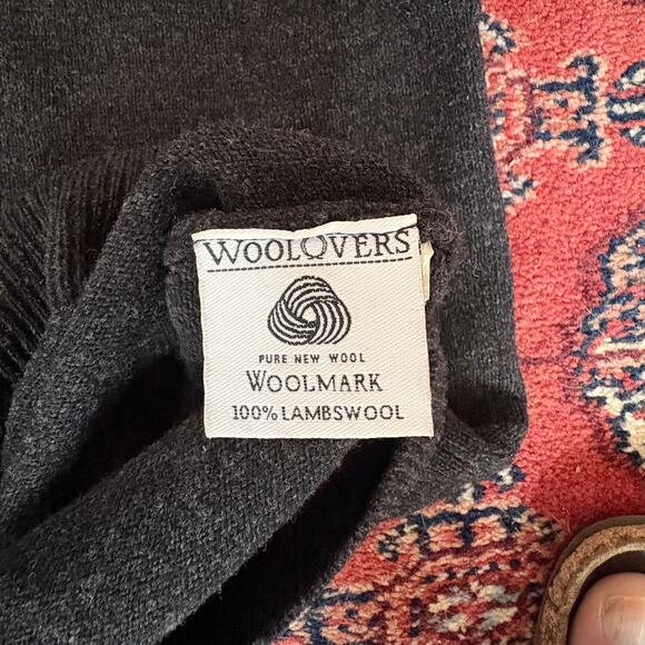 Woolovers Men’s M Charcoal Gray V-Neck Wool Sweater Vest - Picture 2 of 3